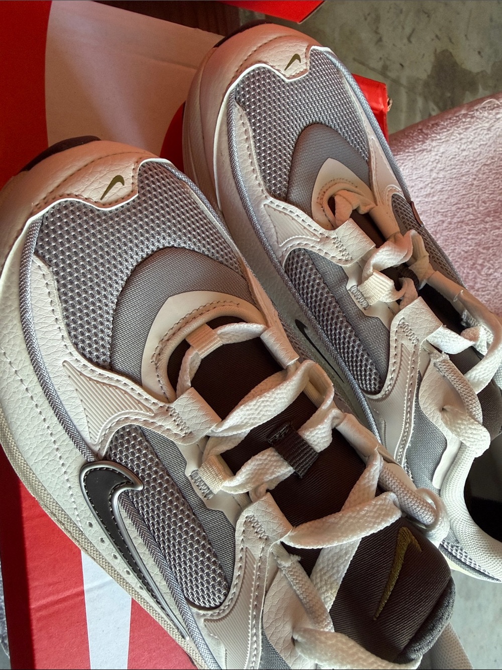 Nike White, Gray & Black Mesh Trainer Sneakers
